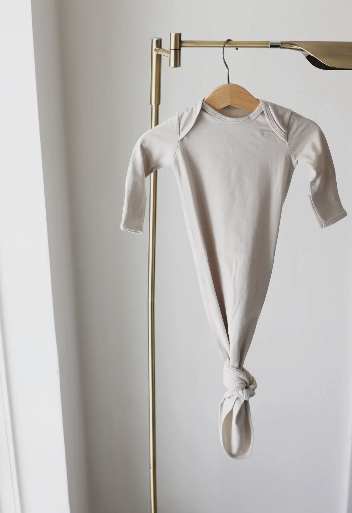 newborn baby knotted gowns