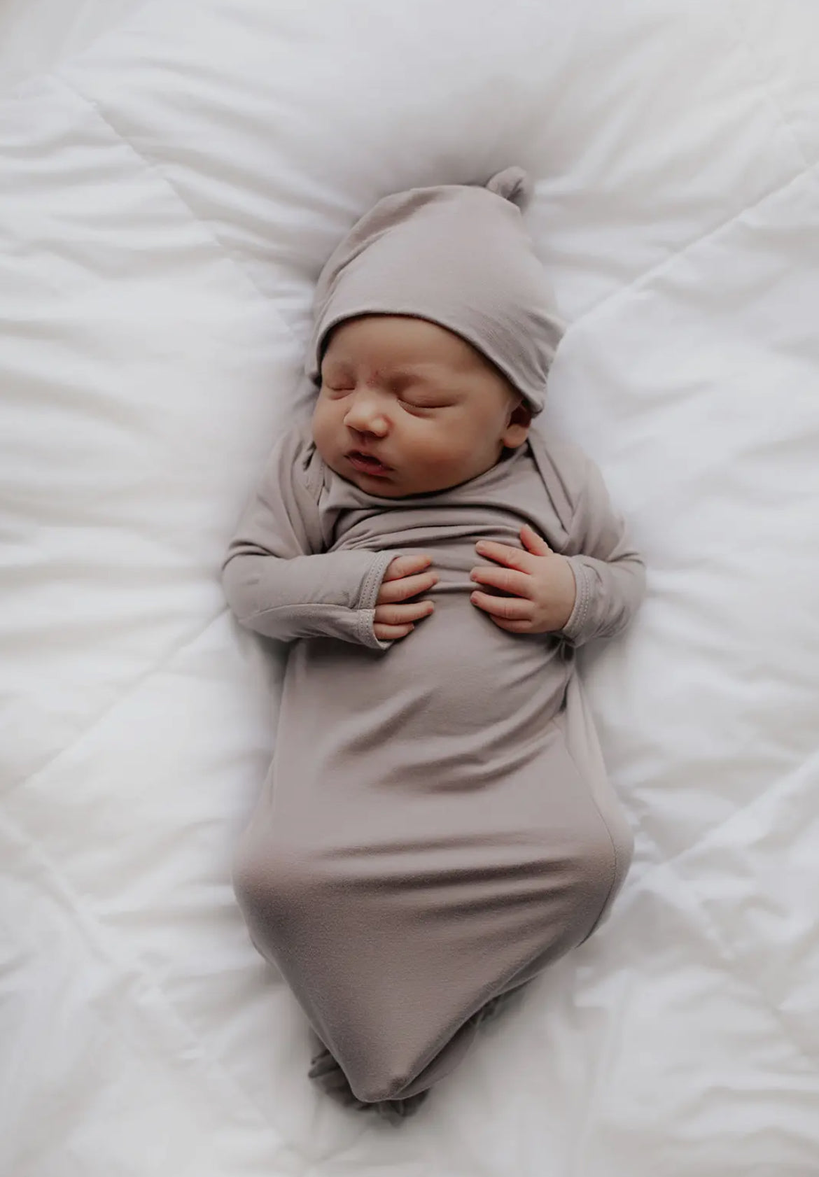 newborn baby knotted gowns