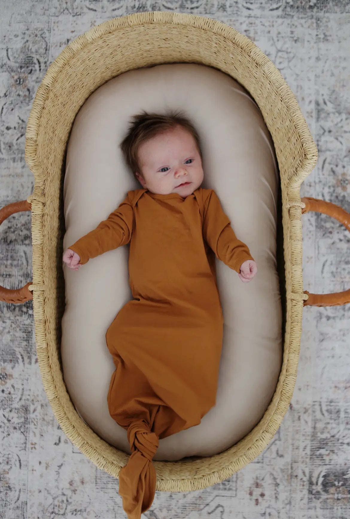 newborn baby knotted gowns