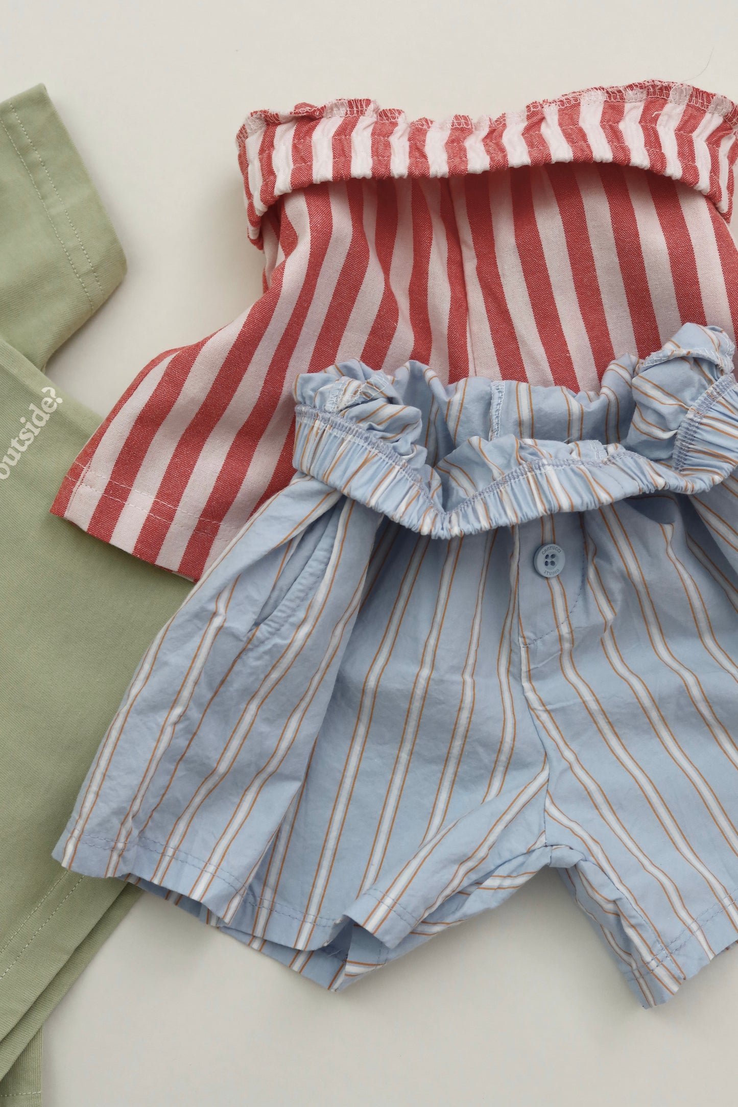 red wagon short