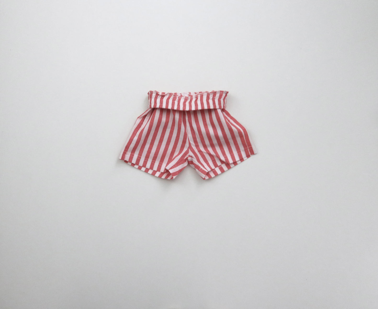 red wagon short